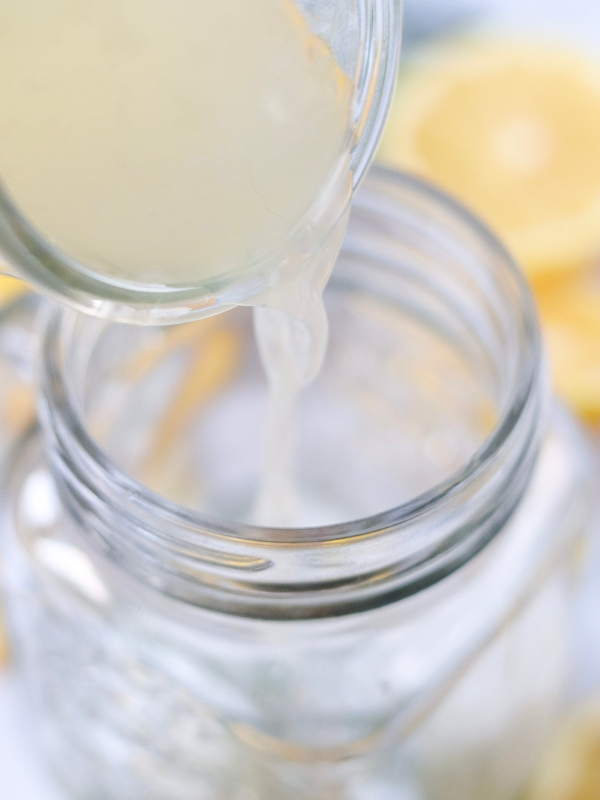 Add-the-Lemon-Juice-as-one-of-Lemon-Mojito-Mocktail-Recipe