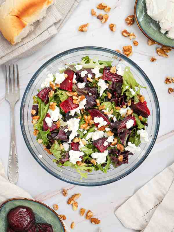 Nutritional-Benefits-of-Grilled-Beetroot-Goat-Cheese-Salad