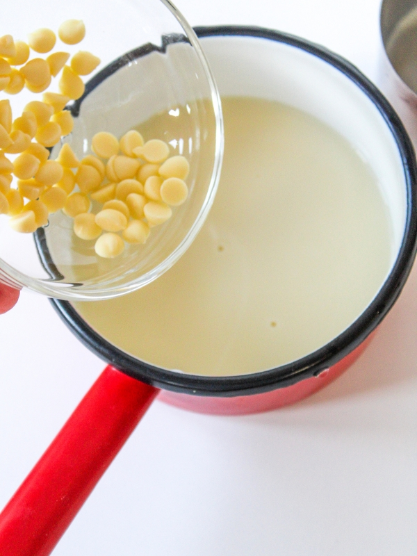 Add-the-white-chocolate-chips-to-the-milk