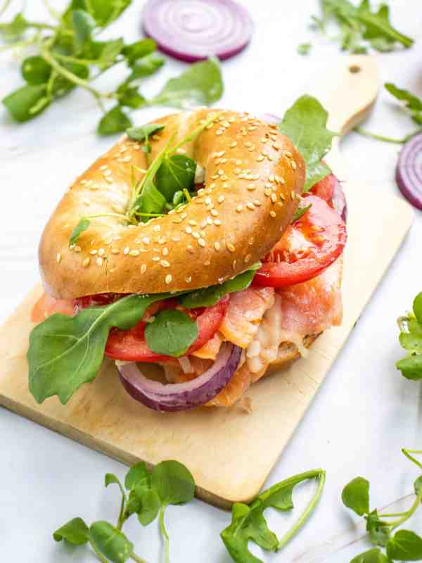 Choosing-the-Right-Bagel