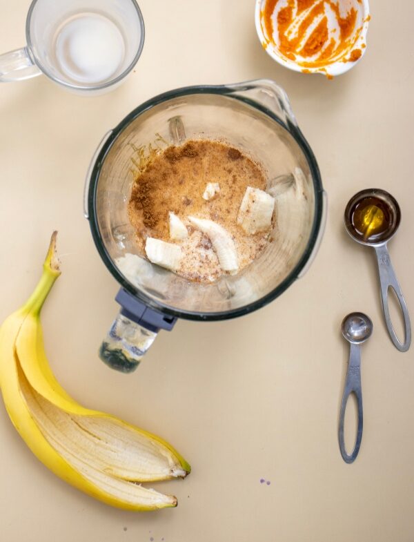 Put-the-ingredients-in-the-blender