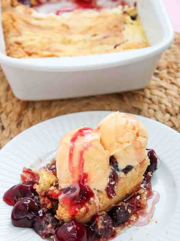Storage-Tips-for-Cherry-Valentine-Dump-Cake