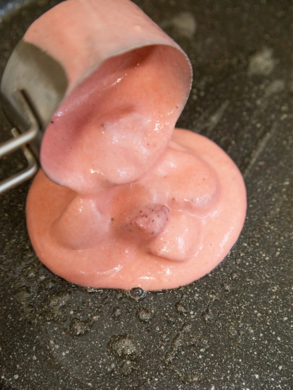 Strawberry-mixture-for-Strawberry-delight-valentine-pancake-Recipe