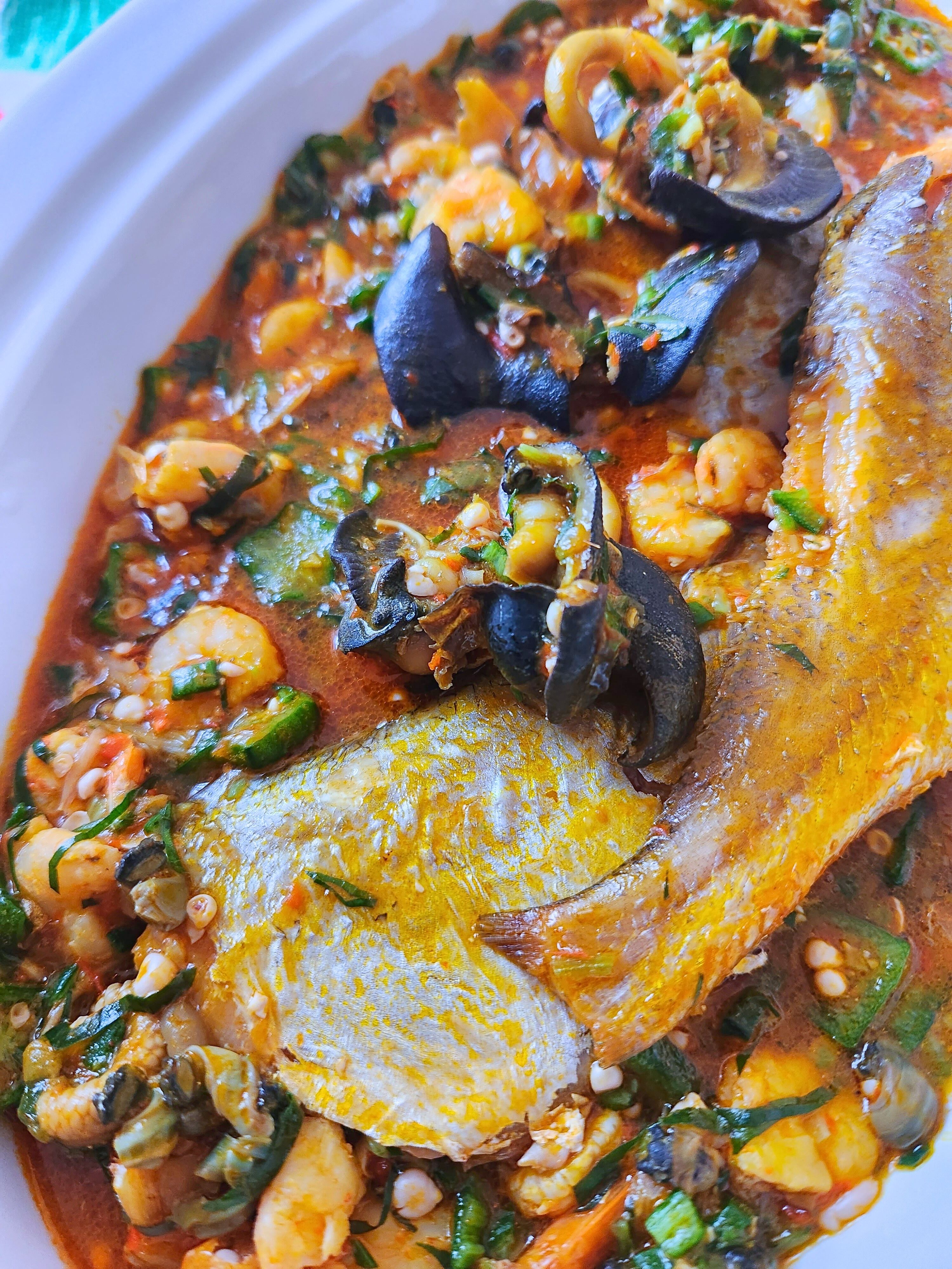 close-up-view-of-seafood-okro-in-a-white-dish