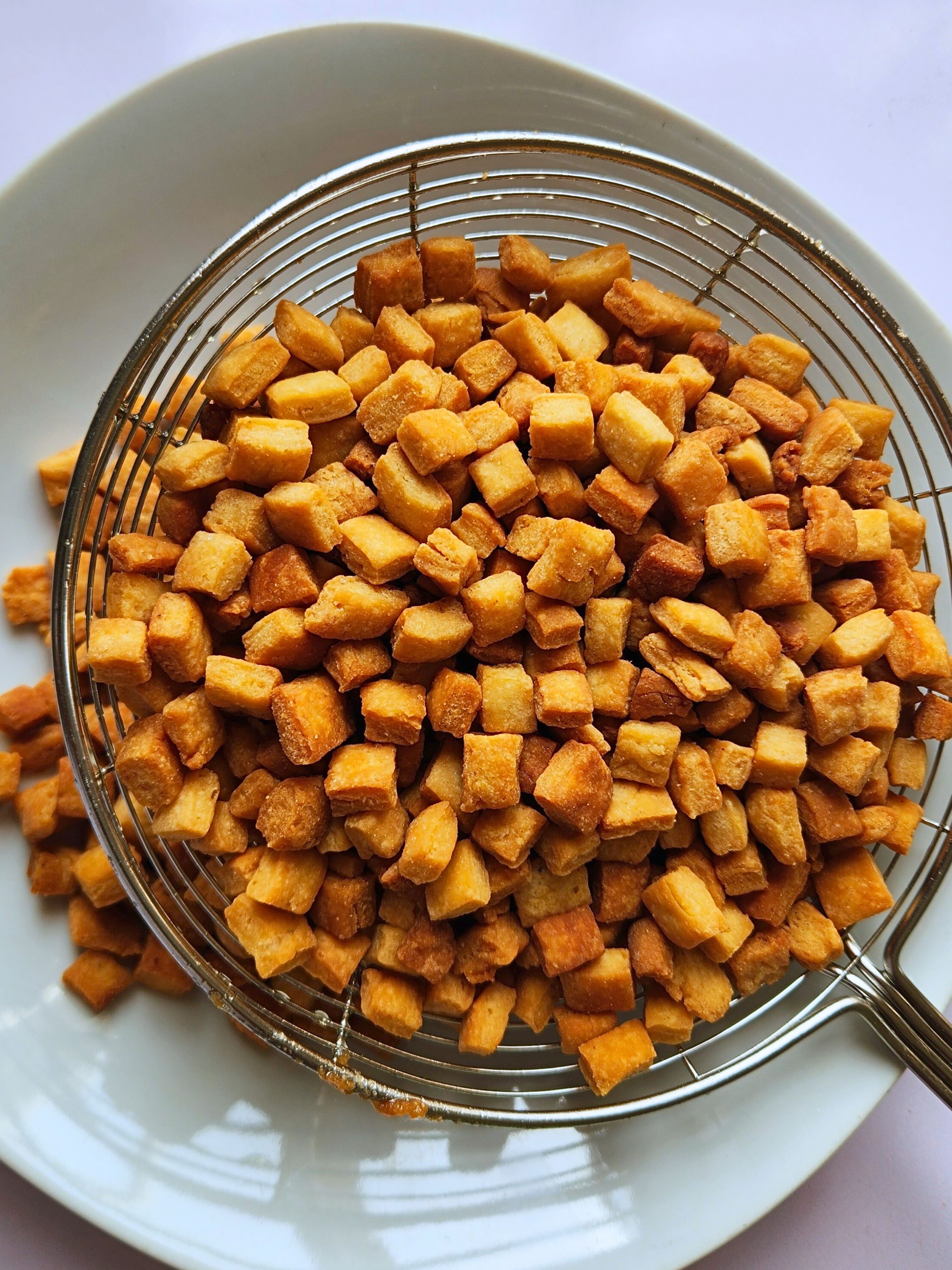 Golden-brown-chin-chin